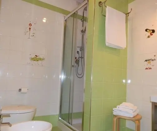 Classic Tek Büyük veya İki Ayrı Yataklı Oda