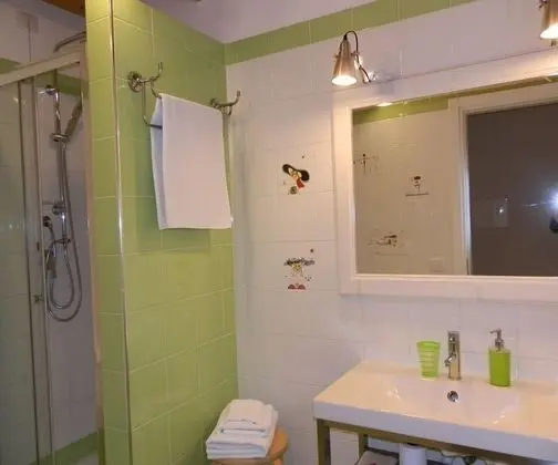 Classic Tek Büyük veya İki Ayrı Yataklı Oda