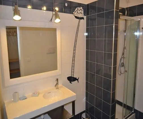 Classic Tek Büyük veya İki Ayrı Yataklı Oda