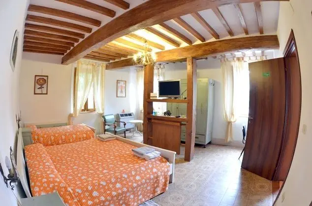 Family Tek Büyük Yataklı Oda