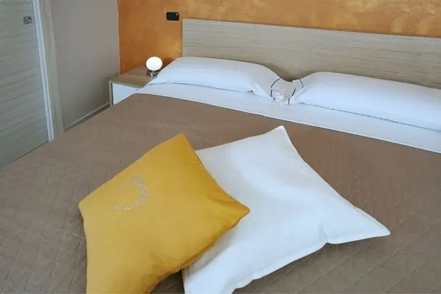 Standard Tek Büyük Yataklı Oda, Balkon (Orchidea)