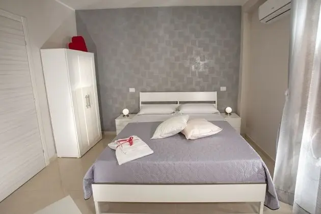 Standard Tek Büyük Yataklı Oda, Balkon (Rosa)