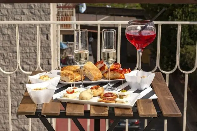 Standard Tek Büyük Yataklı Oda, Balkon (Rosa)