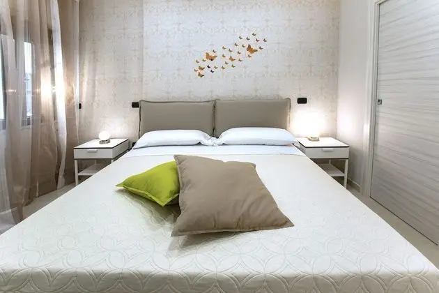 Standard Tek Büyük Yataklı Oda (Girasole)