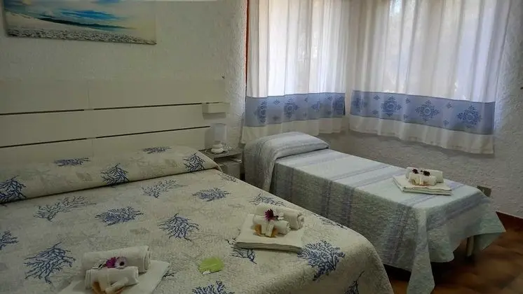 Üç Kişilik Oda