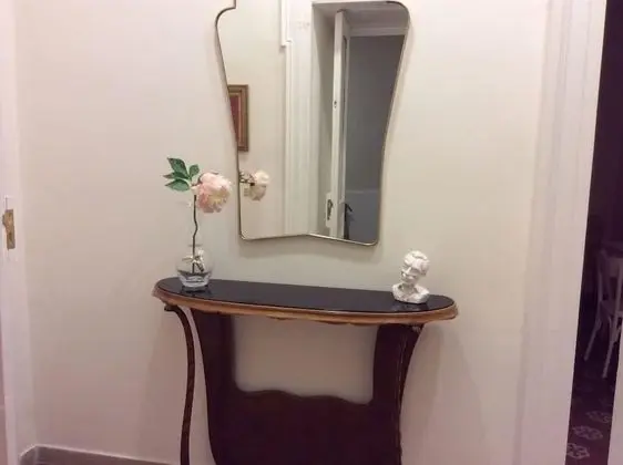 Üç Kişilik Oda, Ortak Banyo