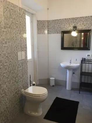 Deluxe Tek Büyük Yataklı Oda, Banyolu/Duşlu
