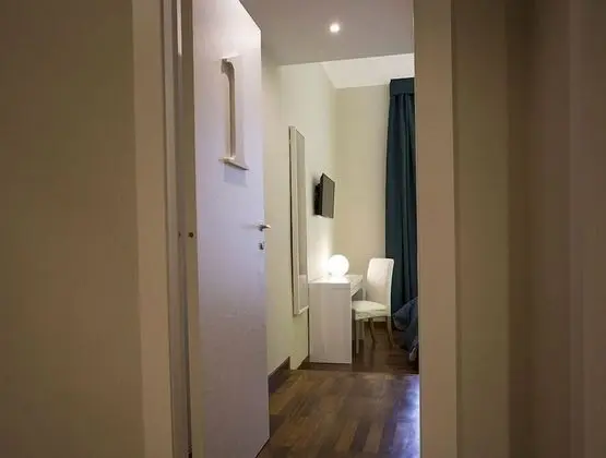 City Tek Büyük Yataklı Oda (Small)