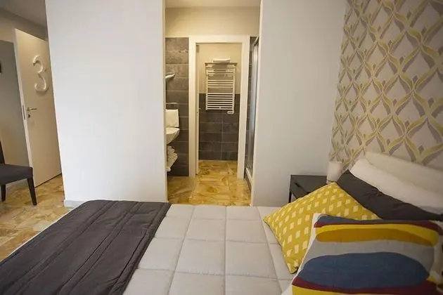 Comfort Tek Büyük Yataklı Oda