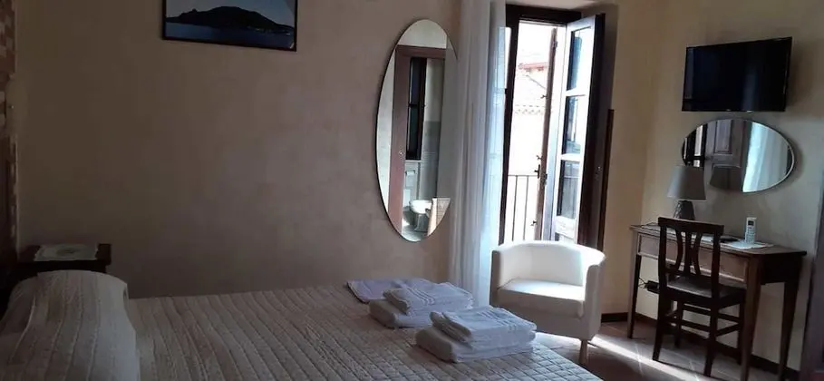 Deluxe Tek Büyük Yataklı Oda, Balkon