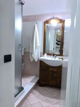 Tek Büyük Yataklı Oda, Bahçe Manzaralı (with extra bed)