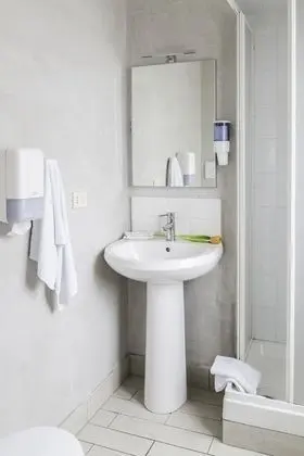 Üç Kişilik Oda (Private External Bathroom)