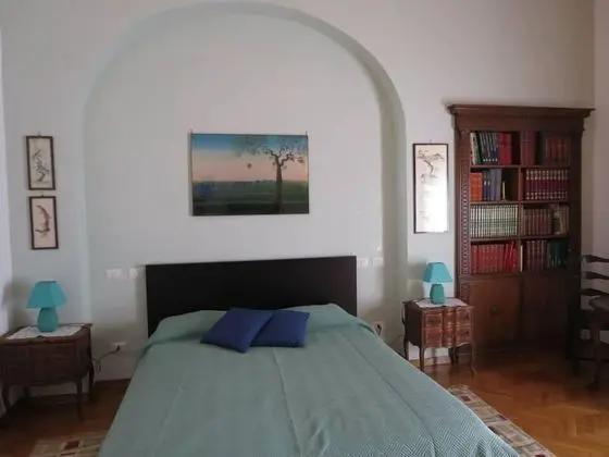 Tek Büyük Yataklı Oda, Balkon