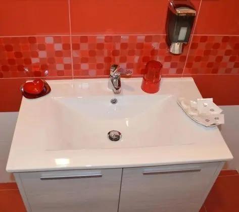 Tek Büyük Yataklı Oda, Balkon