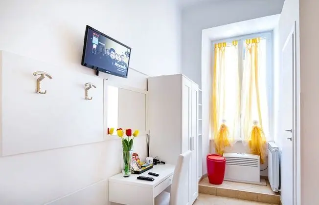 Tek Büyük veya İki Ayrı Yataklı Oda, Banyolu/Duşlu