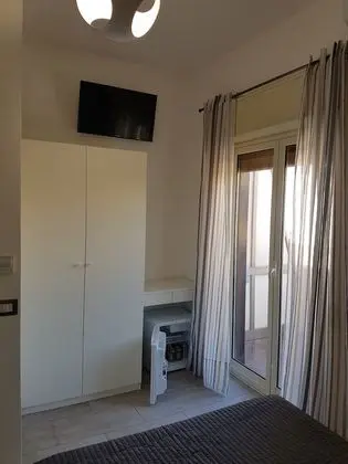 Comfort Tek Büyük Yataklı Oda, Avlu Manzaralı