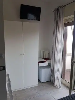 Comfort Tek Büyük Yataklı Oda, Avlu Manzaralı