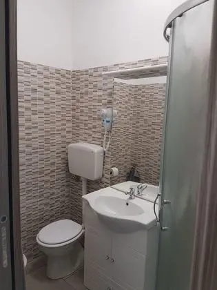 Deluxe Tek Büyük veya İki Ayrı Yataklı Oda, Balkon, Deniz Manzaralı