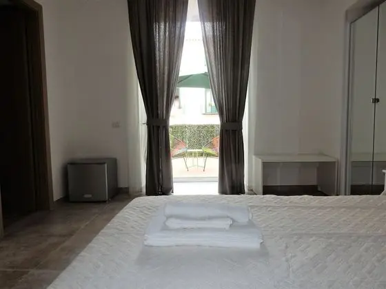 Comfort Tek Büyük Yataklı Oda, Teras, Şehir Manzaralı