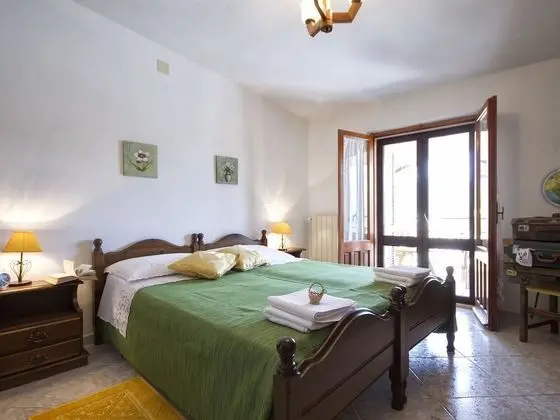 Tek Büyük veya İki Ayrı Yataklı Oda, Balkon (Private External Bathroom)