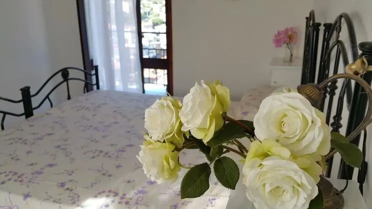 Tek Büyük veya İki Ayrı Yataklı Oda, Balkon (Private External Bathroom)