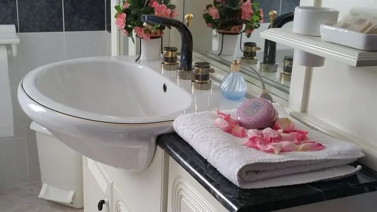 Tek Büyük Yataklı Oda, Dağ Manzaralı (Private External Bathroom)