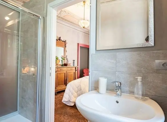 Deluxe Tek Büyük veya İki Ayrı Yataklı Oda