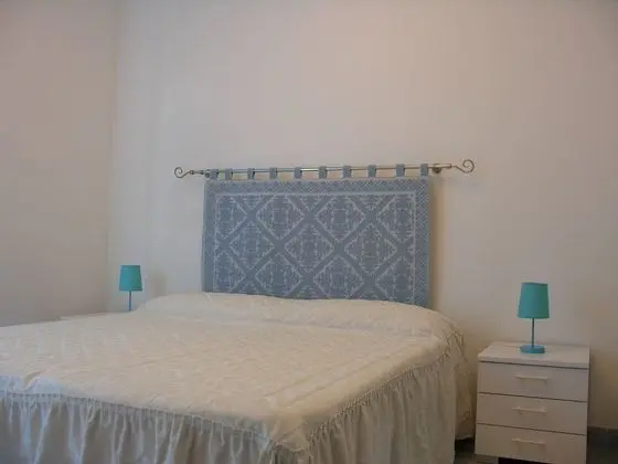 Tek Büyük Yataklı Oda, Ortak Banyo