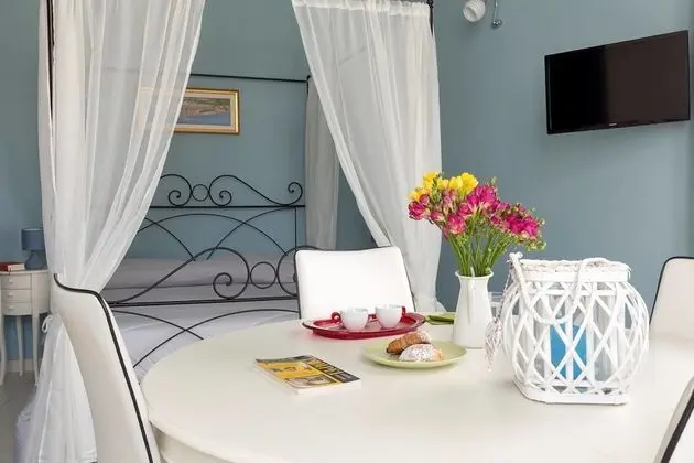 Deluxe Dört Kişilik Oda, Balkon, Şehir Manzaralı (Porta Capuana)