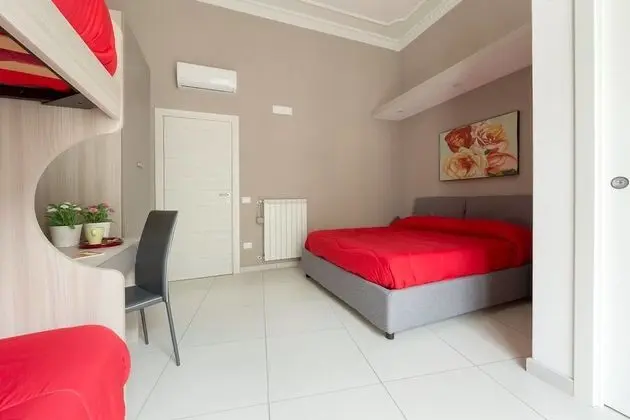 Dört Kişilik Oda, Balkon, Şehir Manzaralı (Porta Nolana)