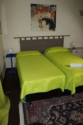 Classic Tek Büyük veya İki Ayrı Yataklı Oda