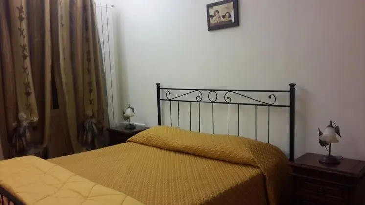 Tek Büyük Yataklı Oda