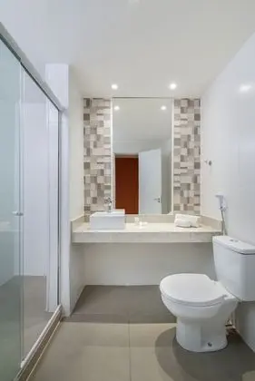 Deluxe Tek Büyük Yataklı Oda, Kısmi Deniz Manzaralı