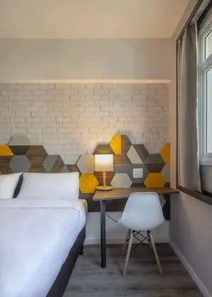Standard Tek Büyük Yataklı Oda