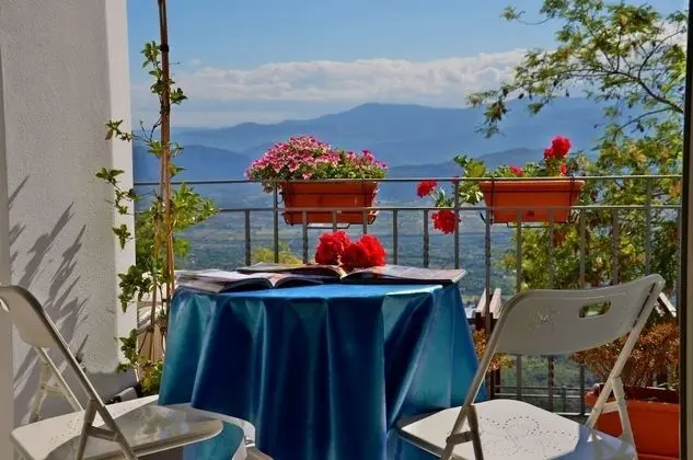 Classic Tek Büyük Yataklı Oda, Balkon, Vadi Manzaralı