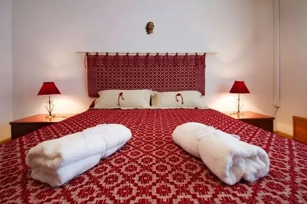 Superior Üç Kişilik Oda, Balkon, Bahçe Manzaralı (Stile Sardo)