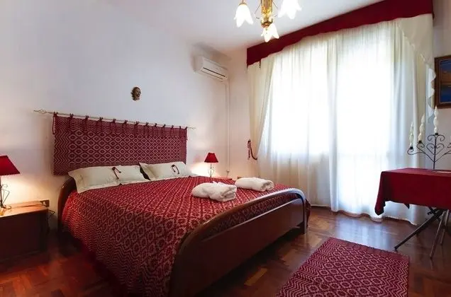 Superior Üç Kişilik Oda, Balkon, Bahçe Manzaralı (Stile Sardo)