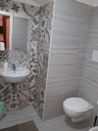 Üç Kişilik Oda, Birden Çok Yatak, Sigara İçilmez