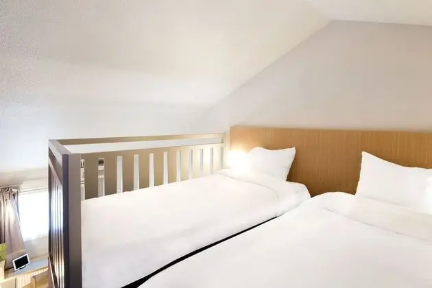 Dört Kişilik Oda, Sigara İçilmez