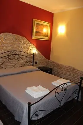 Classic Üç Kişilik Oda, Bahçe Manzaralı