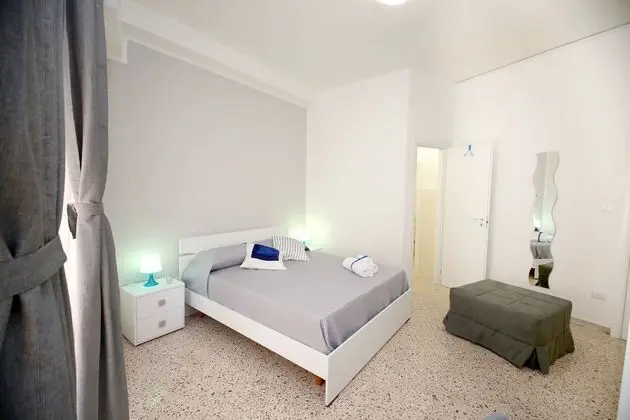 Tek Büyük Yataklı Oda, Balkon, Deniz Manzaralı