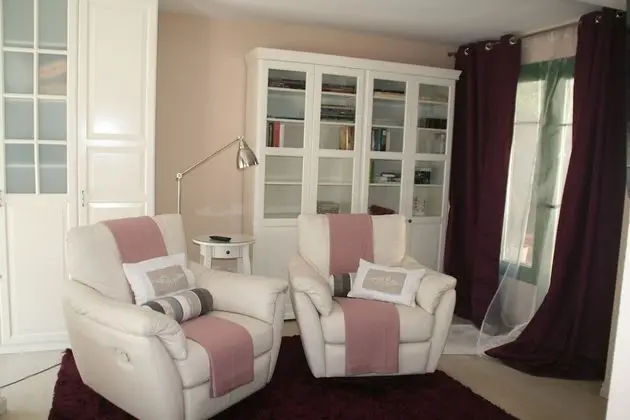 Tek Büyük Yataklı Oda (Tiffany)