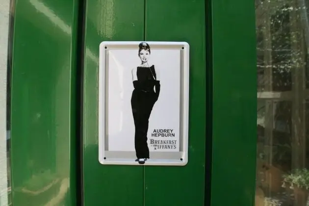 Tek Büyük Yataklı Oda (Tiffany)