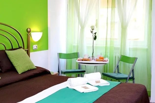 Standard Tek Büyük Yataklı Oda, Ortak Banyo