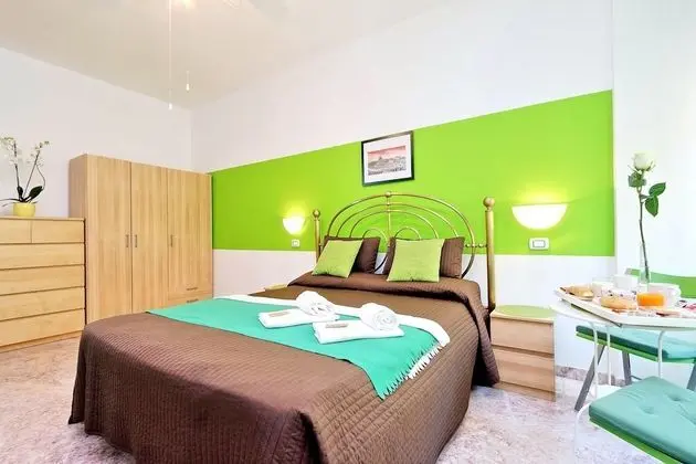 Standard Tek Büyük Yataklı Oda, Ortak Banyo