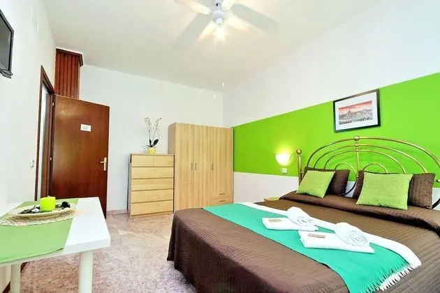 Standard Tek Büyük Yataklı Oda, Ortak Banyo