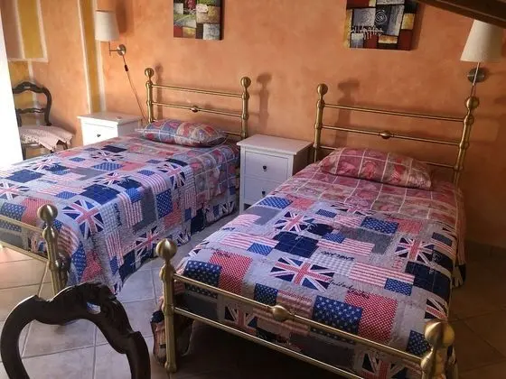 Economy İki Ayrı Yataklı Oda, Ortak Banyo