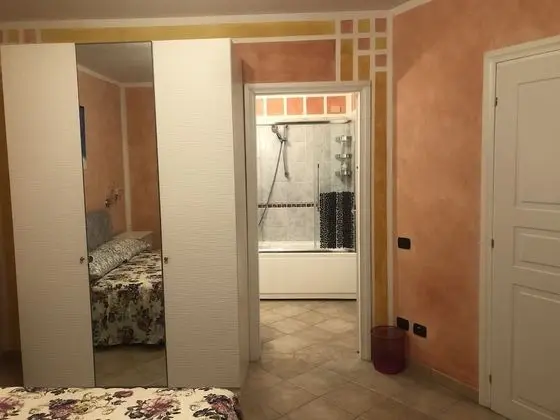 Tek Büyük Yataklı Oda, Banyolu/Duşlu, Dağ Manzaralı