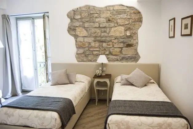 Tek Büyük veya İki Ayrı Yataklı Oda, Özel Banyo