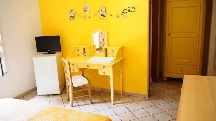 Economy Üç Kişilik Oda, 1 Yatak Odası, Sigara İçilmez, Banyolu/Duşlu